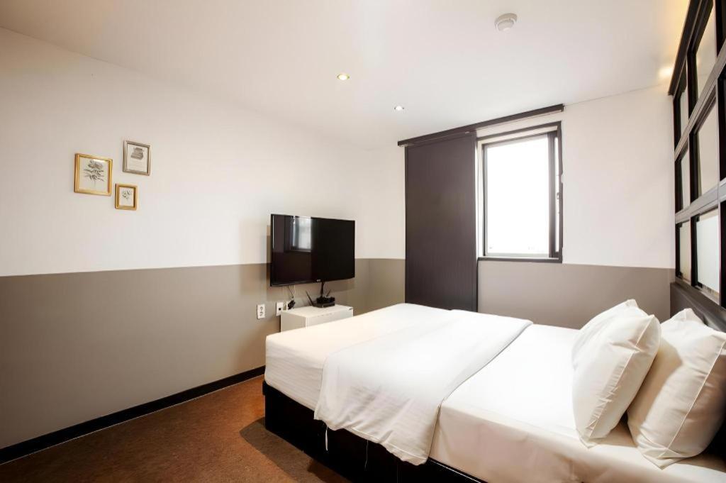 M7 Business Hotel Chilgok Екстериор снимка