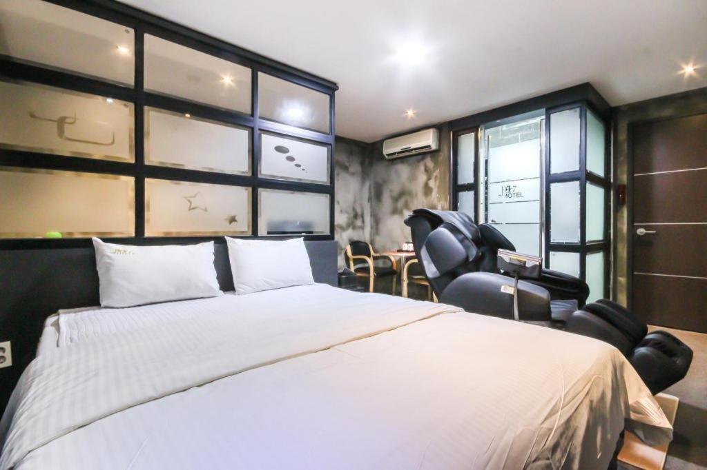 M7 Business Hotel Chilgok Екстериор снимка