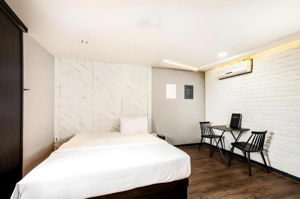 M7 Business Hotel Chilgok Екстериор снимка