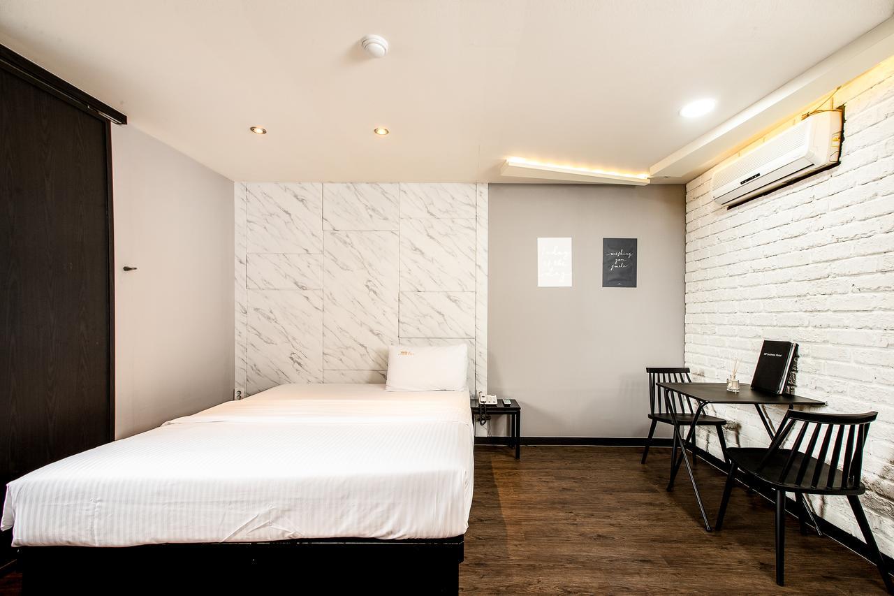 M7 Business Hotel Chilgok Екстериор снимка