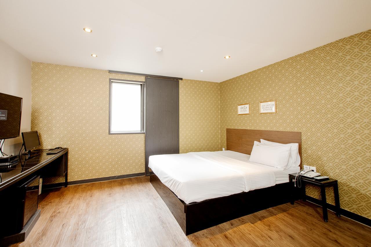 M7 Business Hotel Chilgok Екстериор снимка