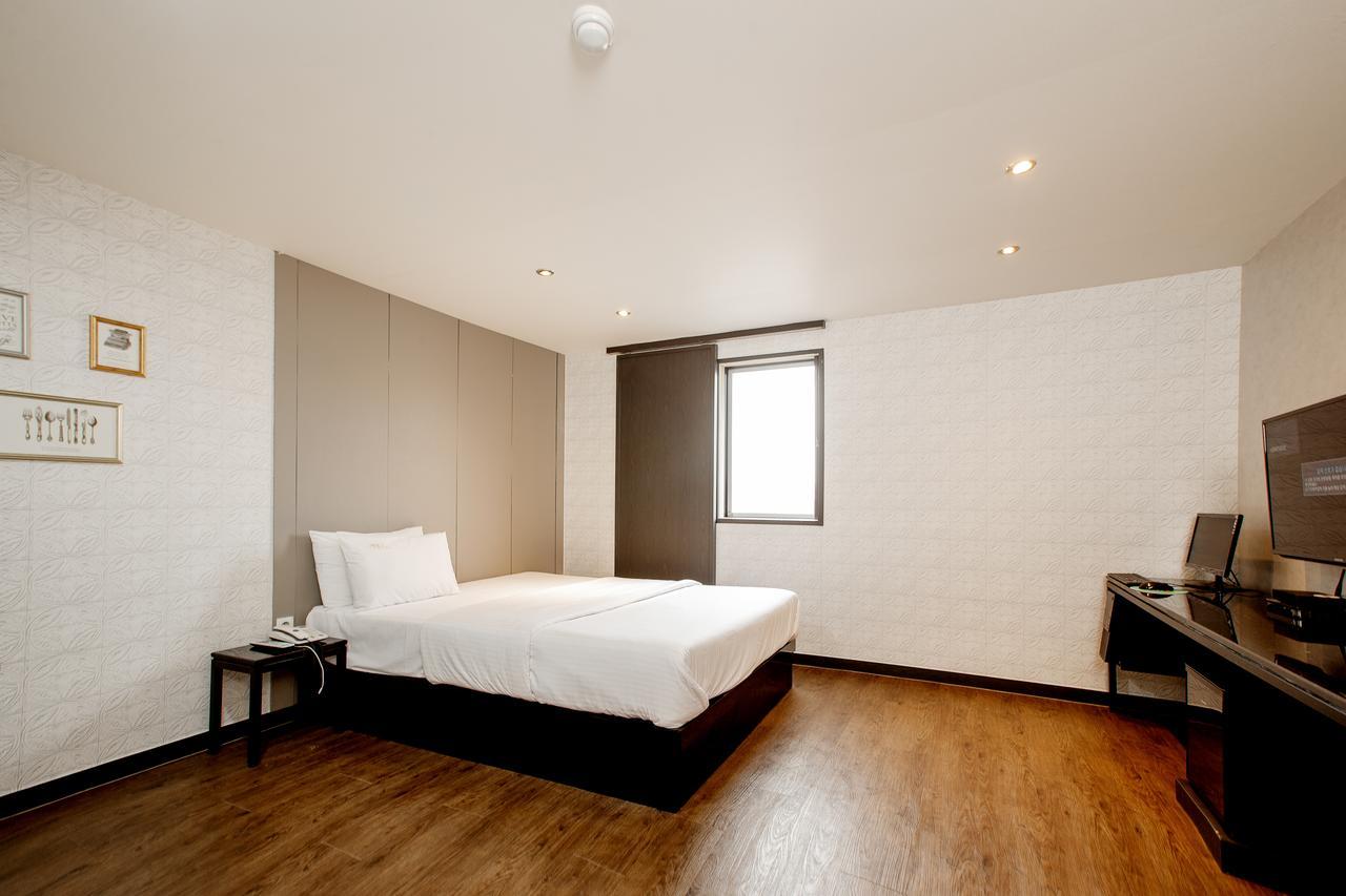 M7 Business Hotel Chilgok Екстериор снимка